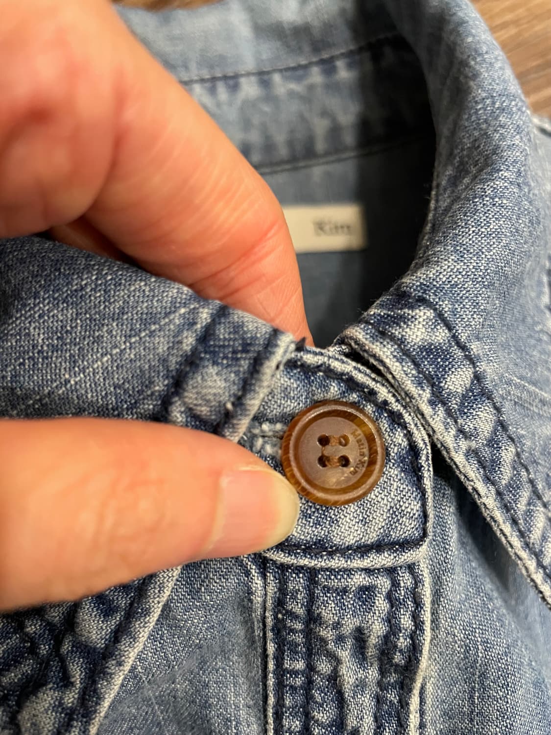 마뗑킴 워시드 오버핏 데님 셔츠 상품이미지6