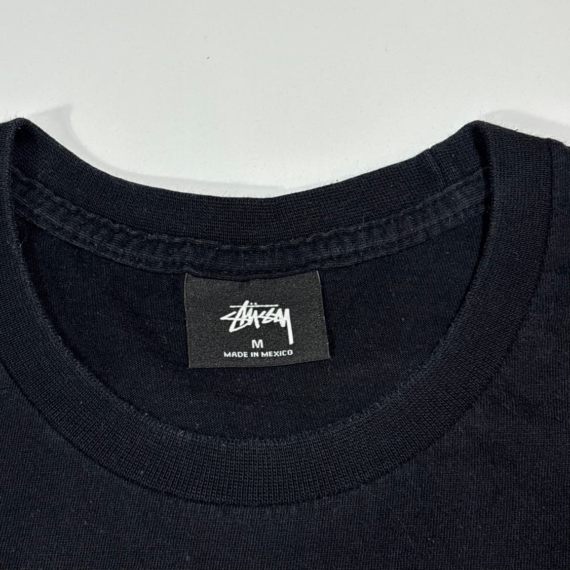 스투시 블랙 레터링 반팔 티셔츠 상품이미지3