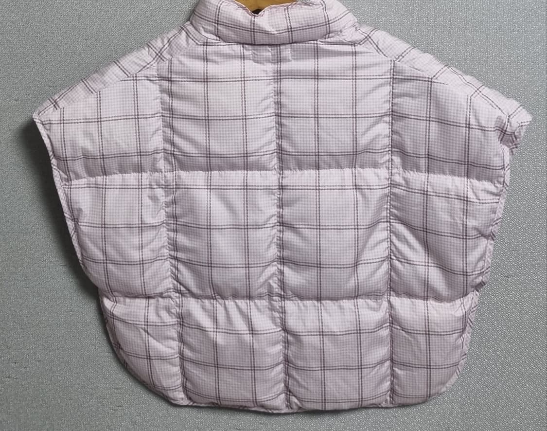 실측 M (66) 닥스 핑크 체크 덕다운 어깨 판초 상품이미지3