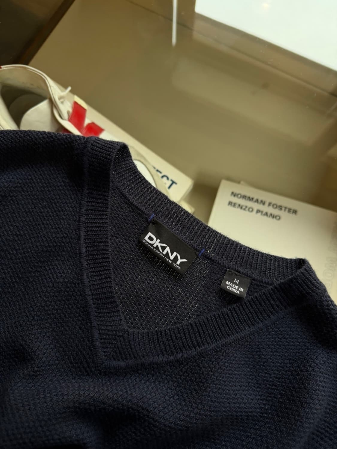 DKNY 브이넥 니트 100 상품이미지5