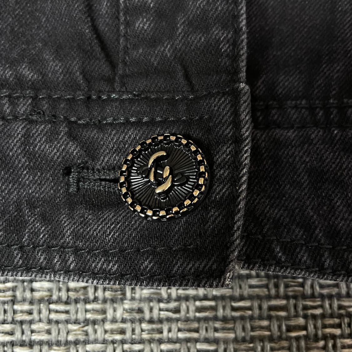 칼라거펠트 그레이 그레이 투포켓 크롭 데님 자켓 상품이미지5