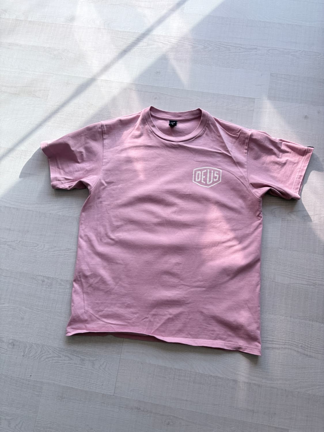 데우스엑스마키나 서울 티셔츠 L 상품이미지1