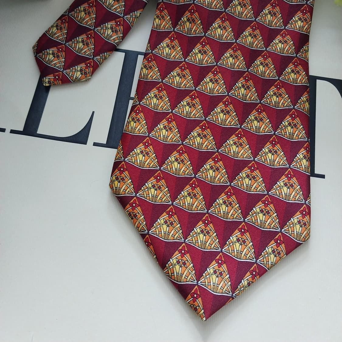 발렌티노 실크 레드 기하 플라워 넥타이 9.9cm A+등급 K1380
 상품이미지5