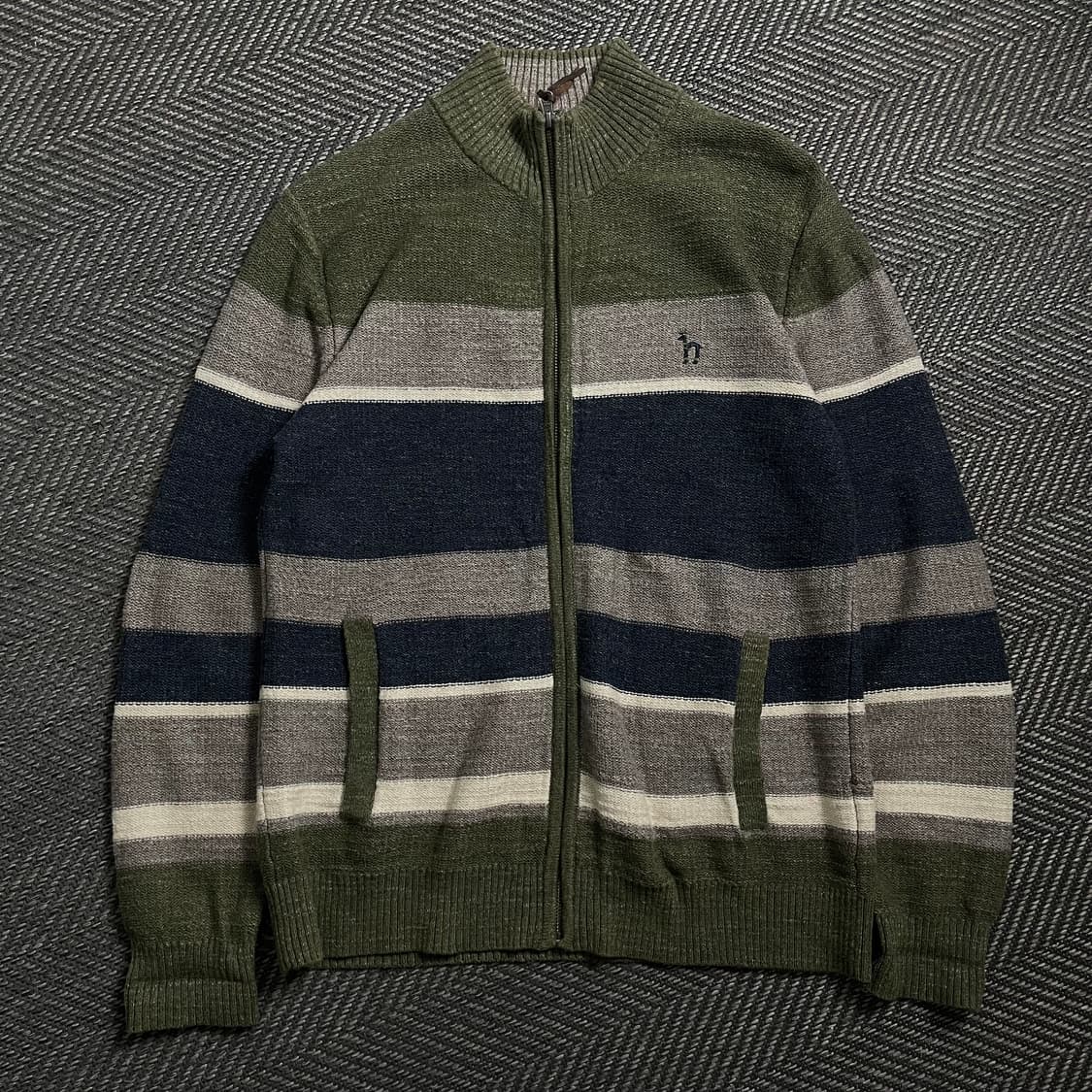 헤지스 자수로고 컬러블럭 스트라이프 니트 집업o 4615 상품이미지1