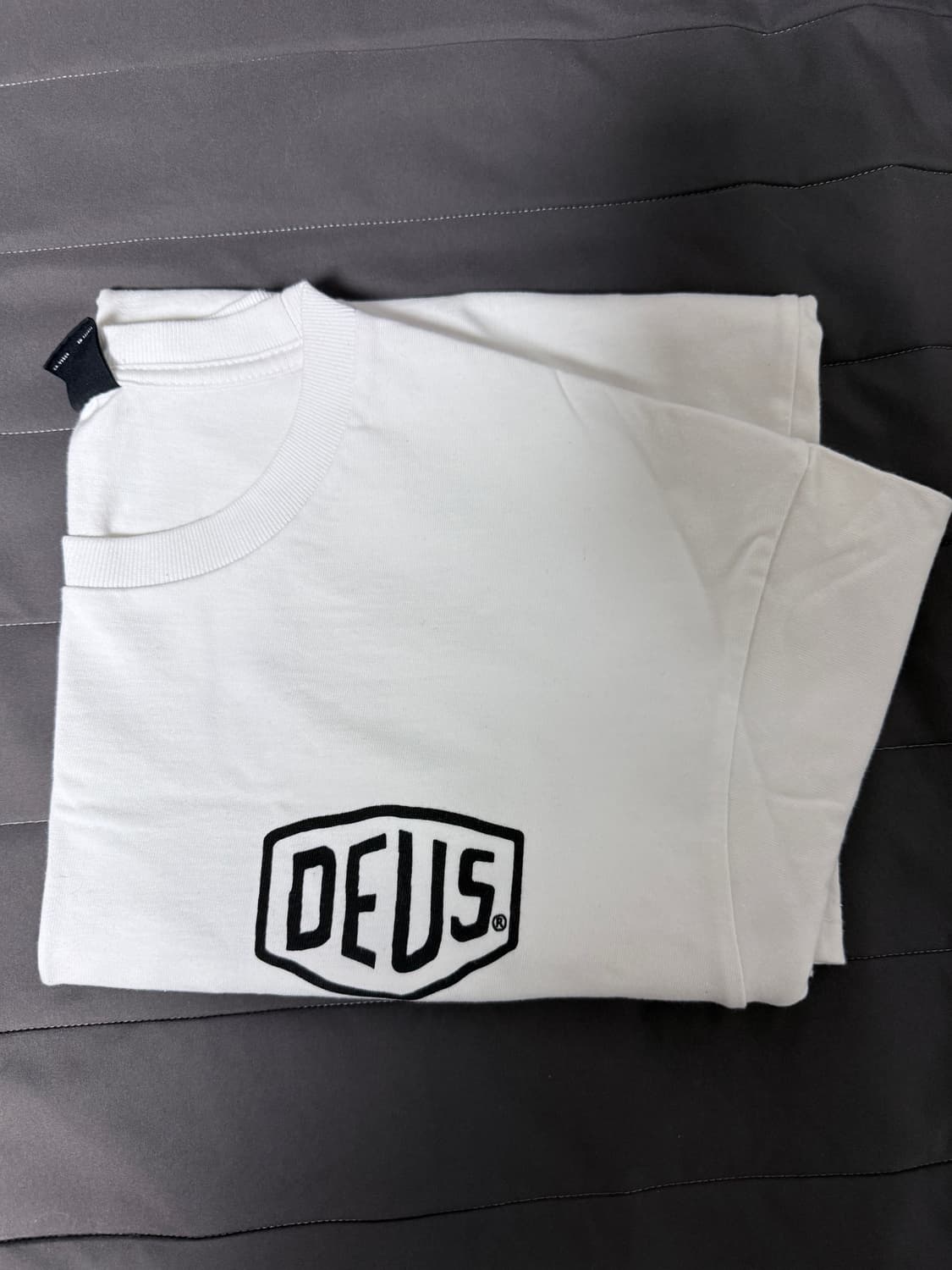 deus 서울 컬리지 티셔츠 L 상품이미지1