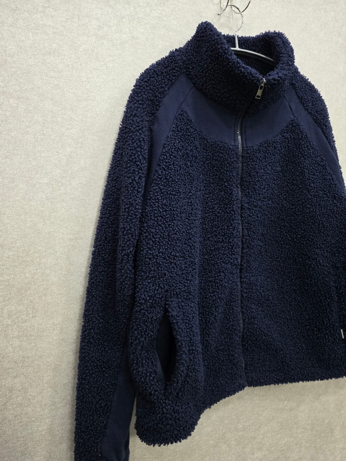 안다르(andar) 네이비 보아 플리스 자켓 상품이미지4