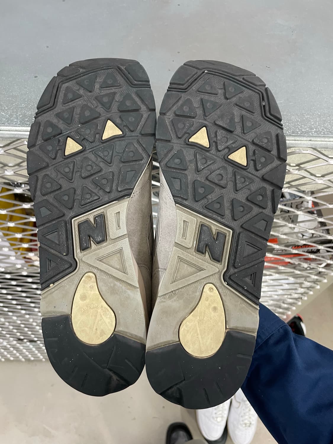 뉴발란스 1600 그레이 290 상품이미지6