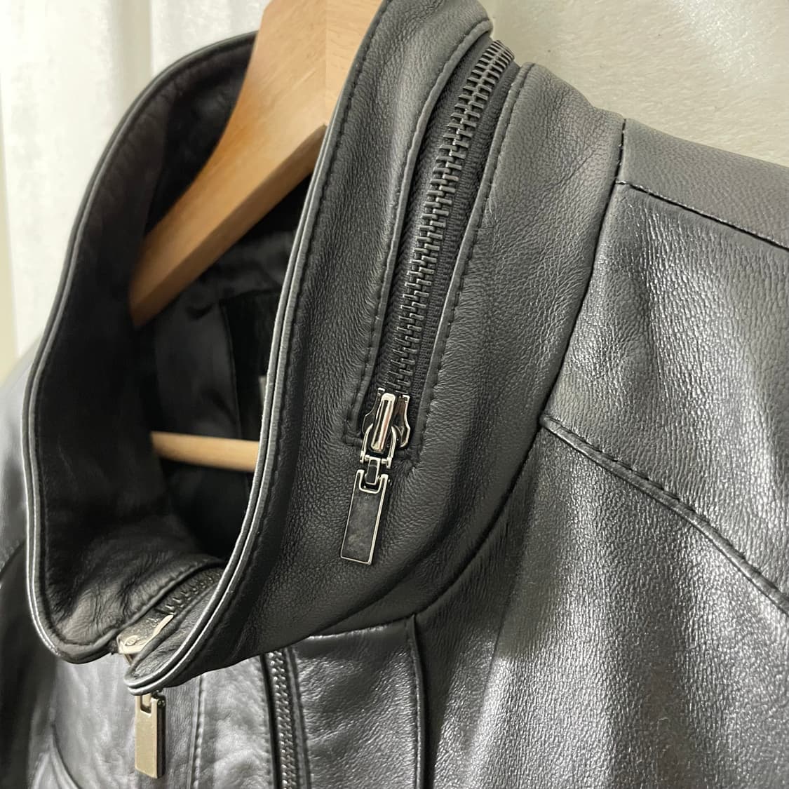 쁘레숑 블랙 레더 자켓 상품이미지7