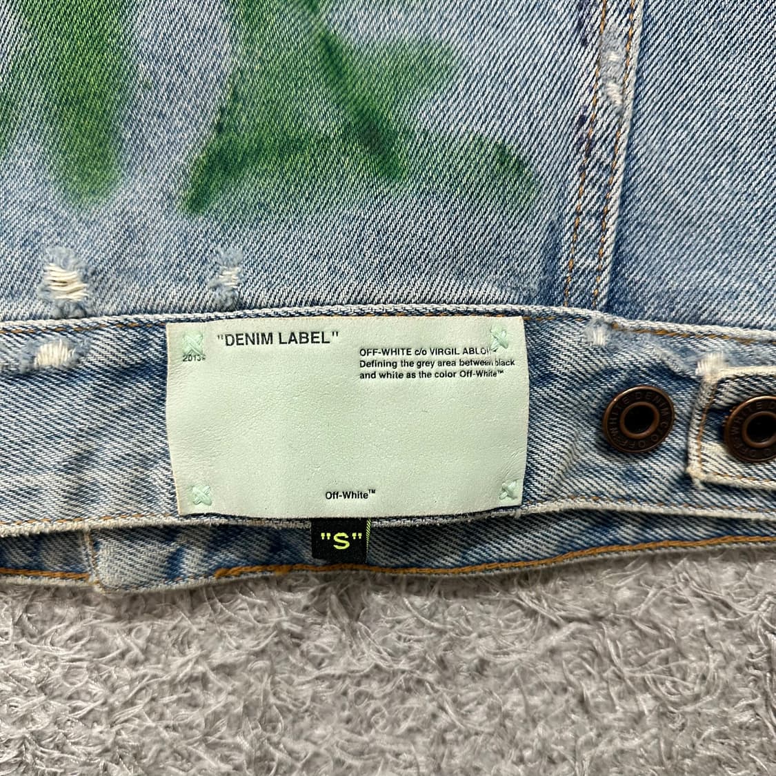 [90-95] 오프화이트 11주년푸시아슬림핏 데님자켓 상품이미지5