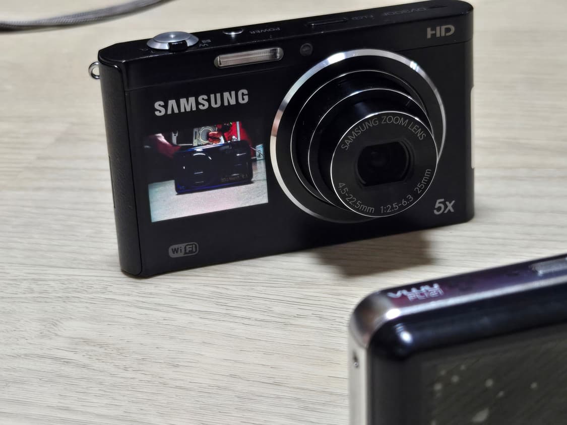 삼성디카 SV300F 듀얼화면 디카 상품이미지4