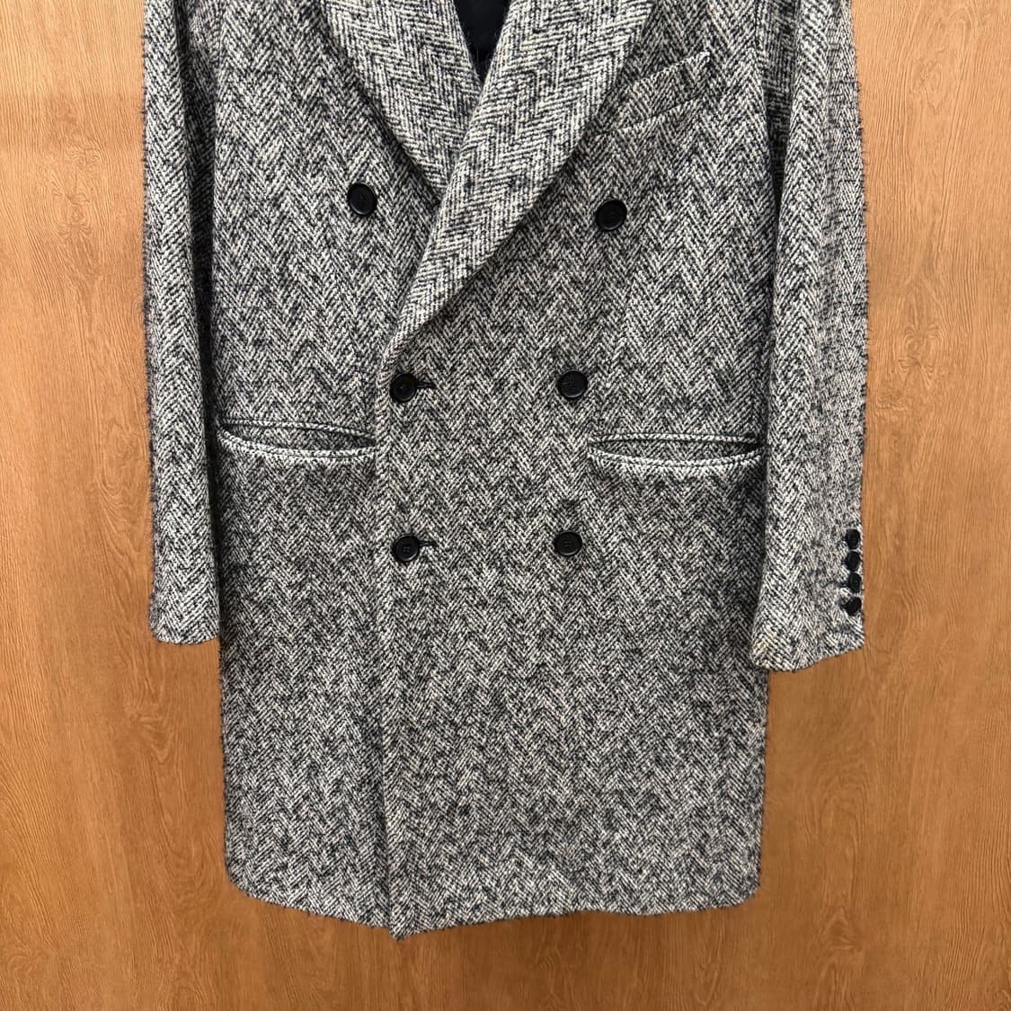 산드로 헤링본 코트 더블 브레스티드 테일러드 카라 포켓 디테일 그레이 상품이미지5