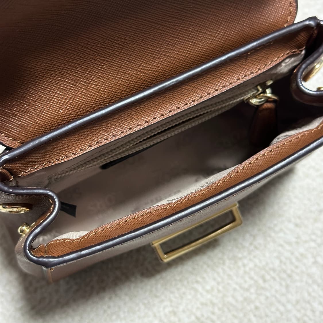 마이클코어스 미니 크로스백 상품이미지6