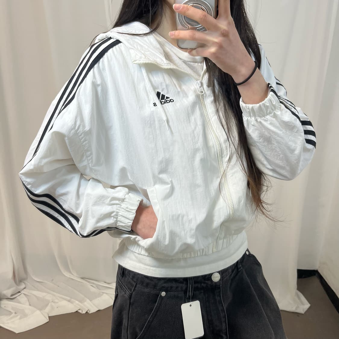 Adidas white windbreaker 상품이미지3