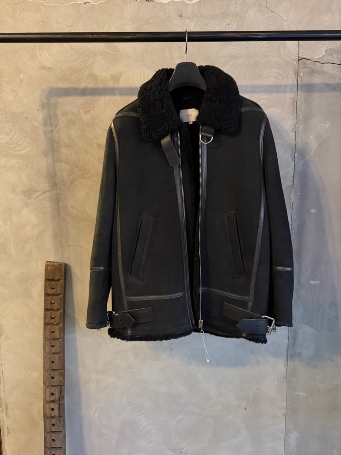 IRO 이로 B-3 시어링 레더 자켓 100 무스탕 상품이미지8