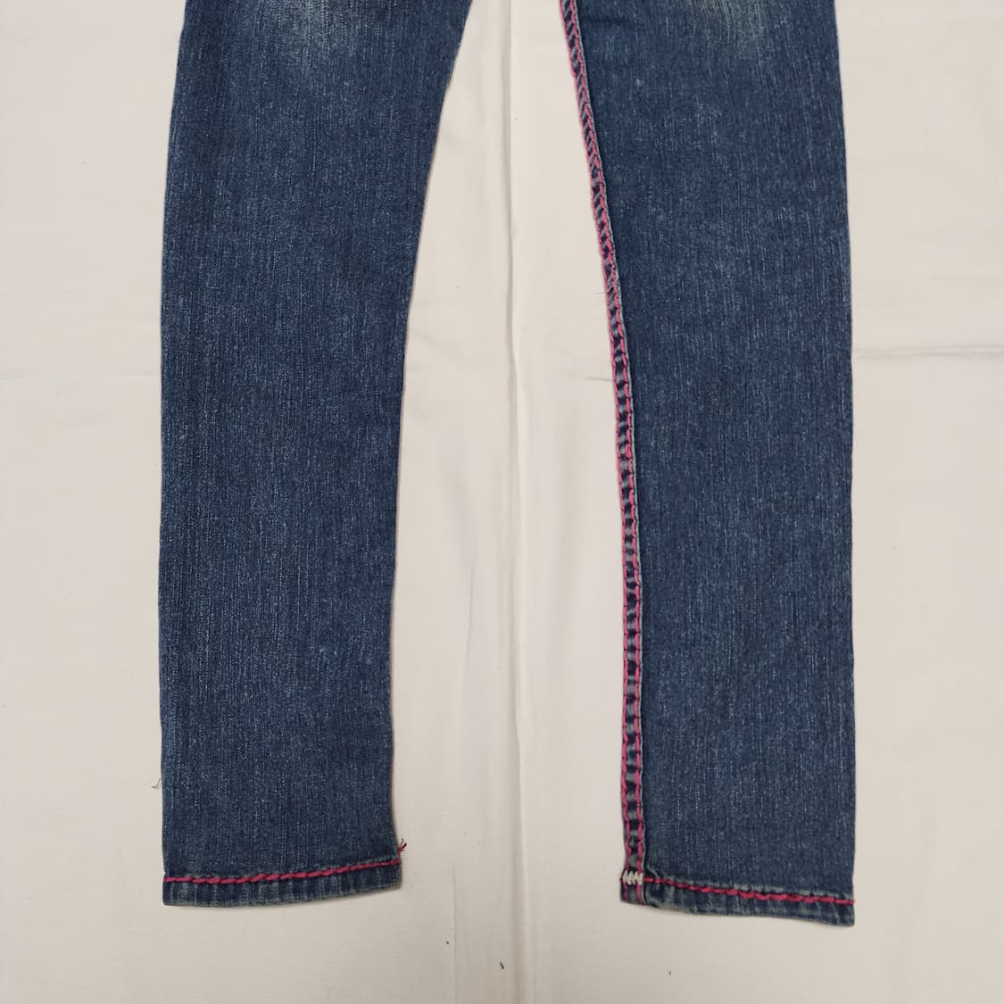 트루릴리젼 BILLY SUPER T Y2K 스티치 슬림 데님팬츠 상품이미지4