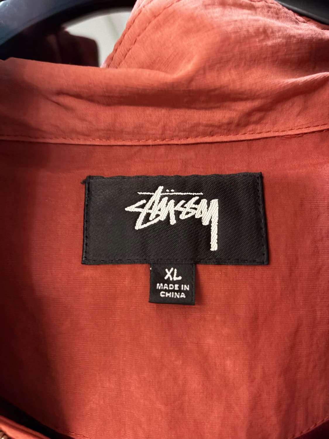 스투시 웨이브 다이 비치 쉘 자켓 마룬 상품이미지4