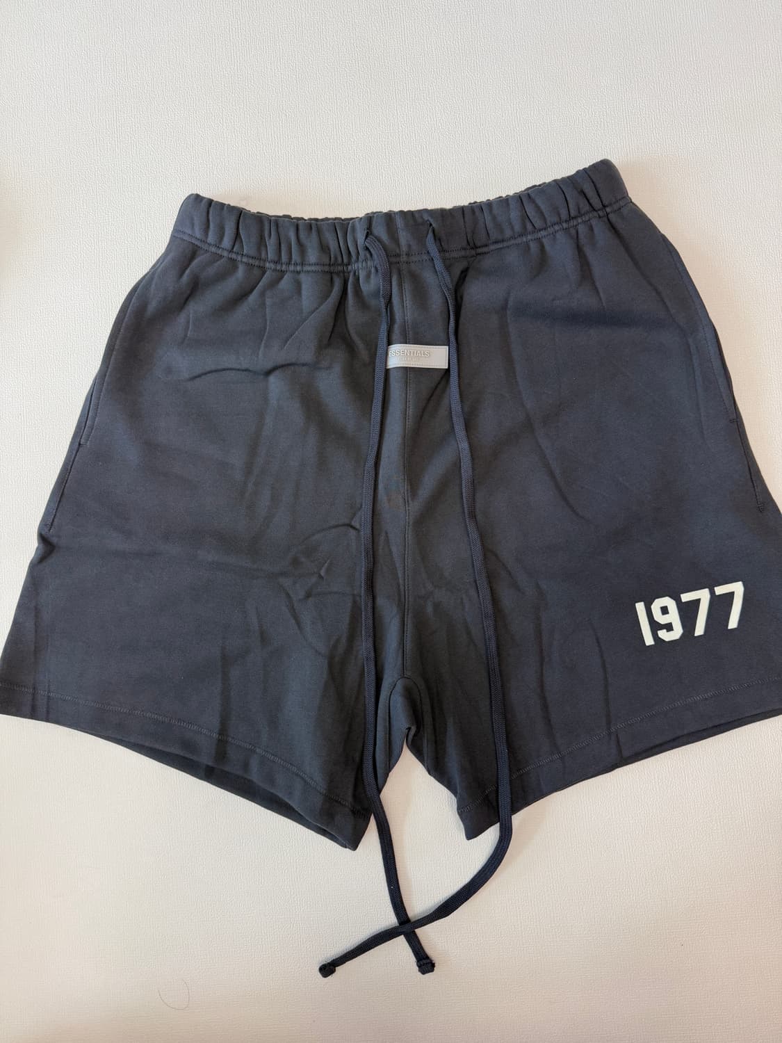 에센셜 1977 아이언 쇼츠 XL 상품이미지1