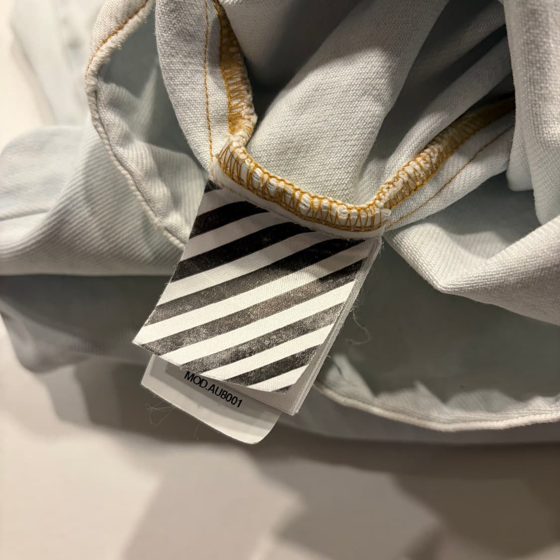 [L] 오프화이트 빈티지 연청 데님 셔츠 C37 상품이미지7