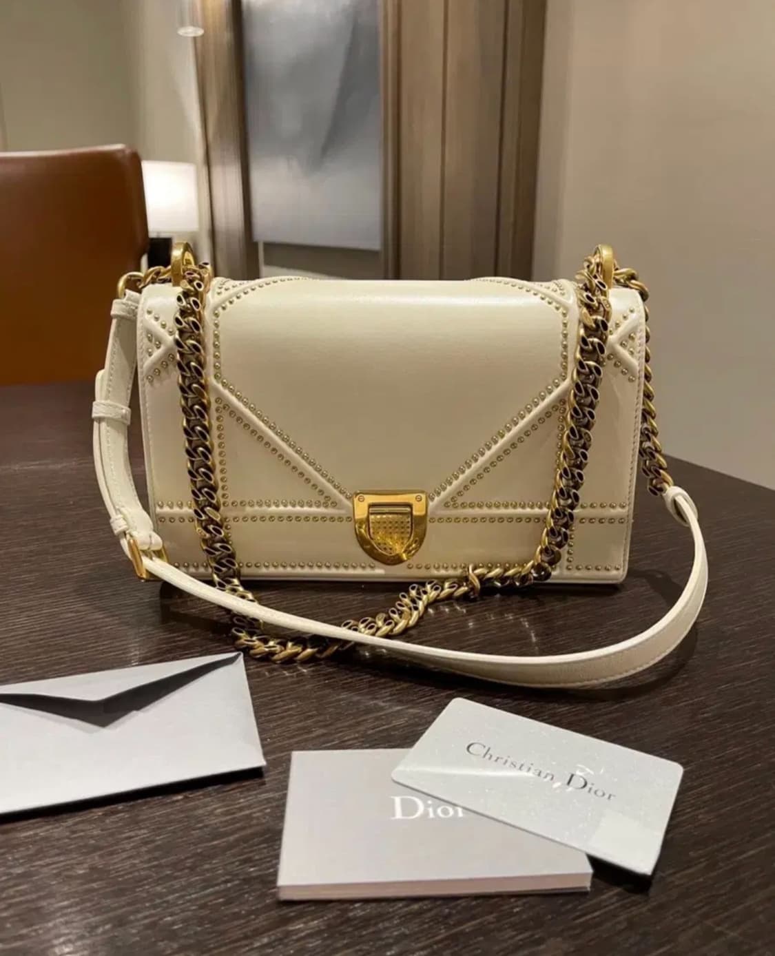 디올 한정판 디오라마 백 상품이미지1