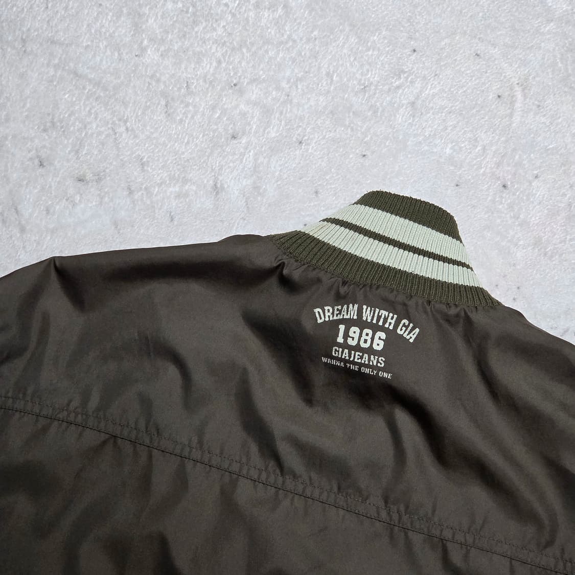 GIA 배색 바람막이 트랙탑 상품이미지5