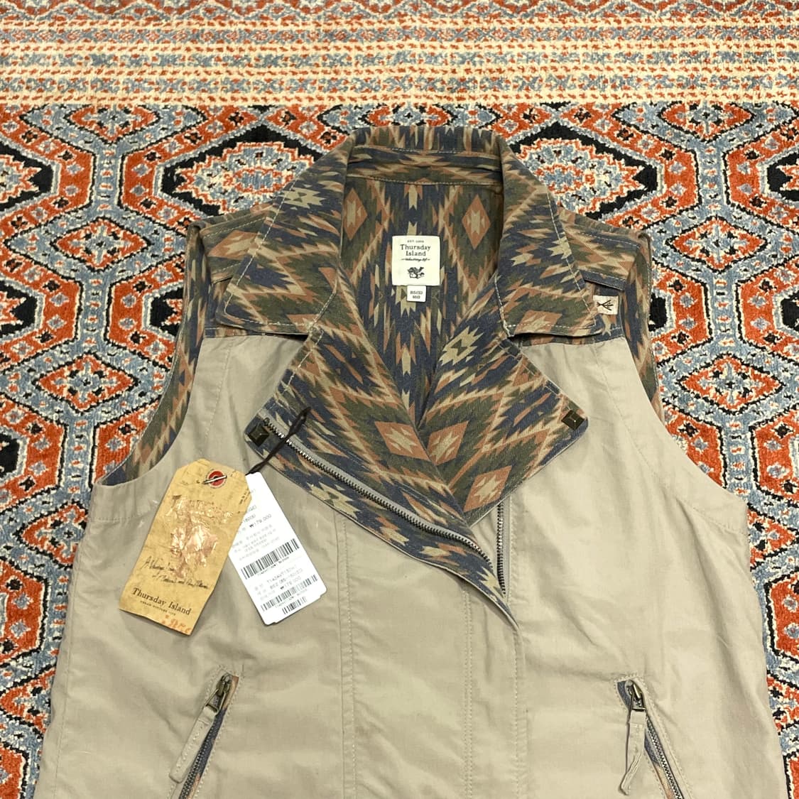 써스데이아일랜드 인디안패턴 면 라이더 조끼 여성85 상품이미지2