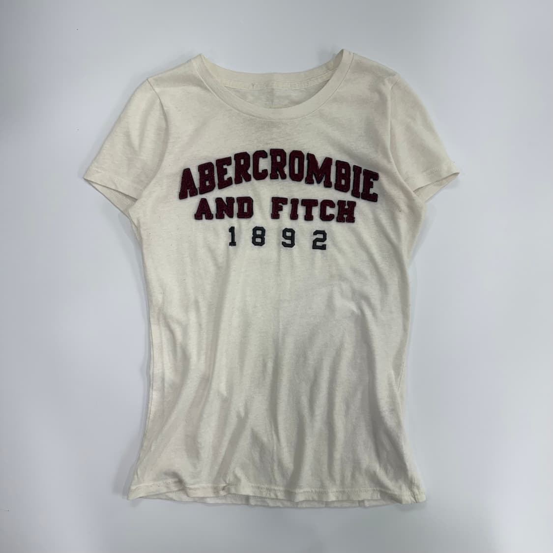Abercrombie 아베크롬비 스펠아웃로고 아이보리 반팔 상품이미지3