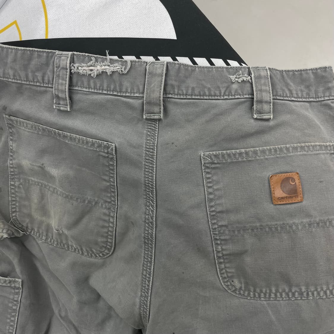 칼하트 OG 가죽패치 카펜터 하드 페이딩 와이드 워크팬츠 상품이미지5