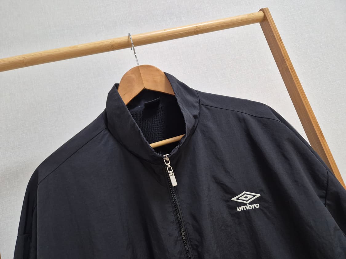 엄브로 남성 바람막이 105-110 상품이미지2