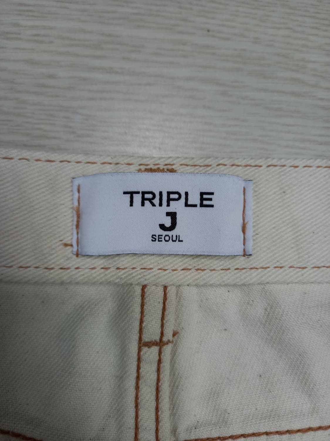 28 TRIPLE.J SEOUL 테이퍼드핏 크림진 28-955 상품이미지7