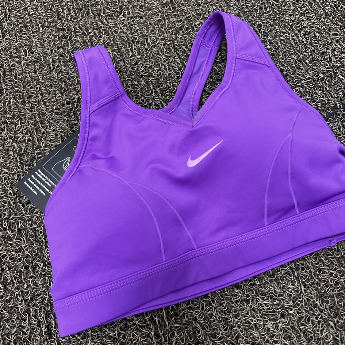 [새상품] NIKE 나이키 여성 스포츠 브라 퍼플 M 상품이미지2