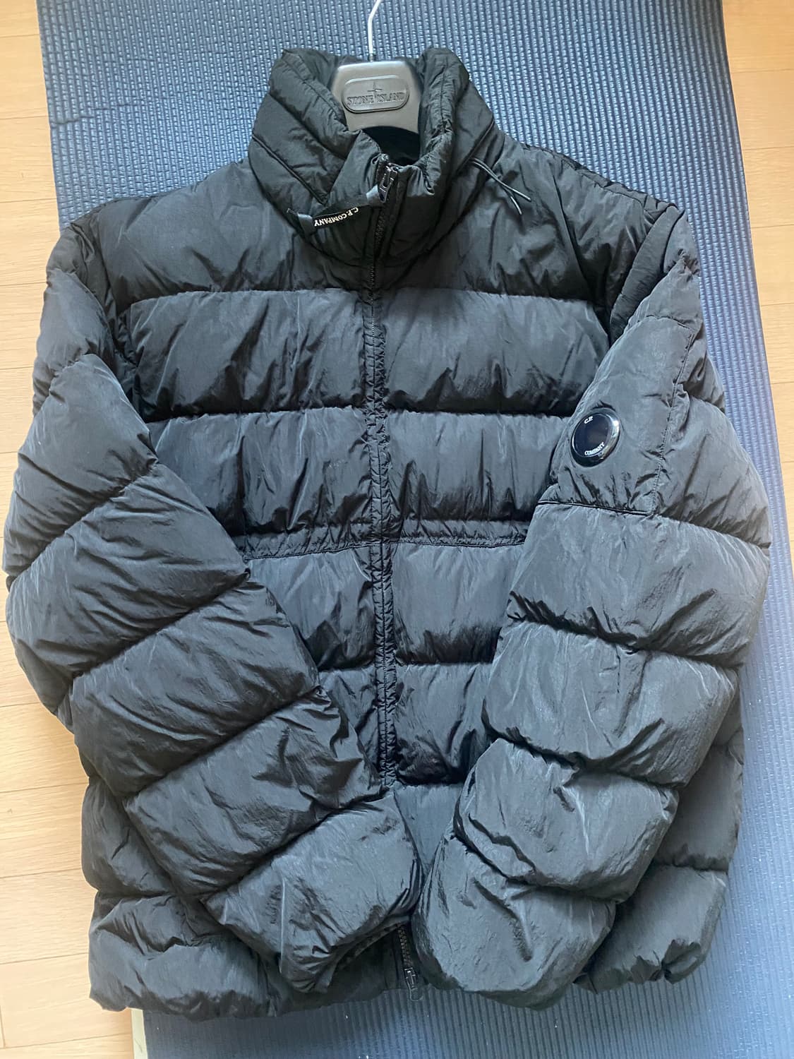 24fw cp컴퍼니 크롬r패딩 xl 105사이즈 크롬알패딩 판매합니다. 상품이미지1