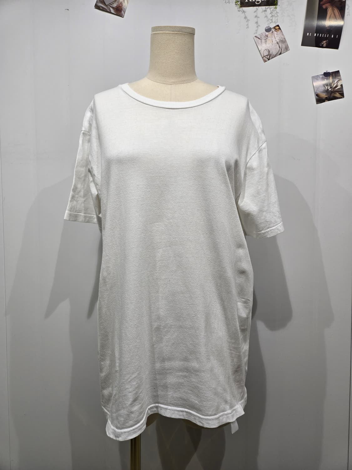 더블 탭스 화이트 라운드넥 반팔 티셔츠 상품이미지1