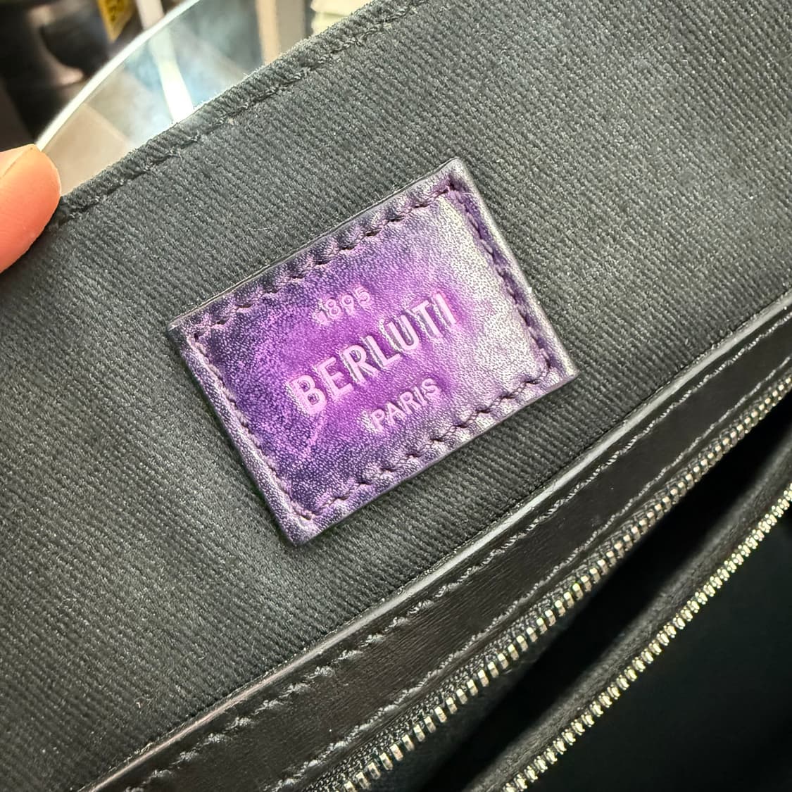 벨루티 시그니처 캔버스 앤 레더 투웨이 토트백  상품이미지8