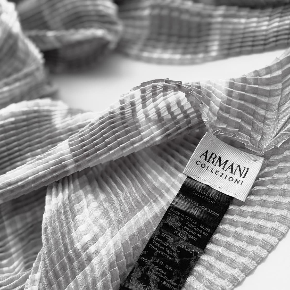 알마니 꼴레지오니 플리츠 스카프 상품이미지2