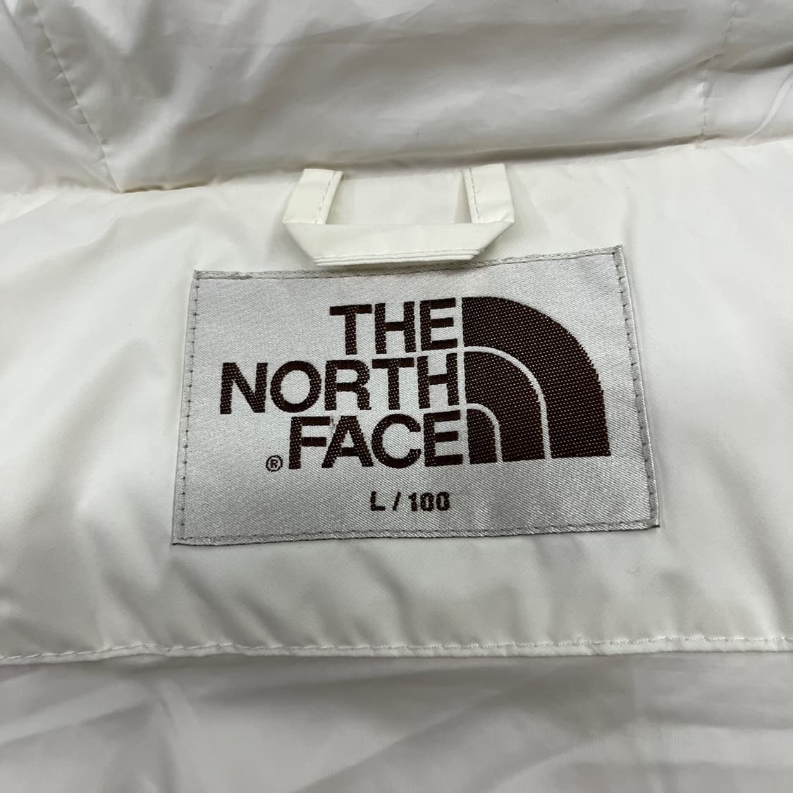 노스페이스 화이트 후드 패딩 조끼  상품이미지4