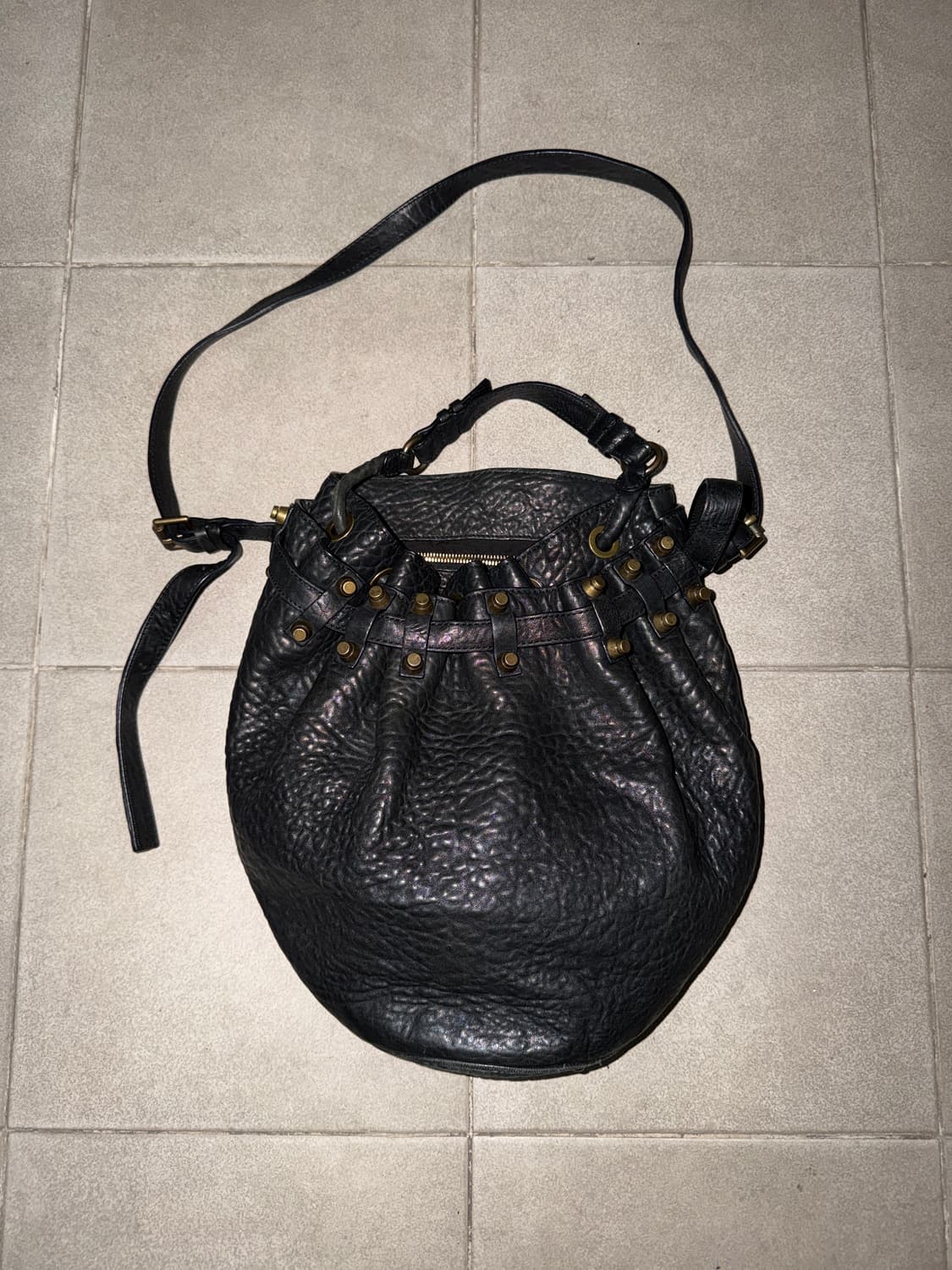 알렉산더왕 스터드 디에고 호보백 상품이미지3