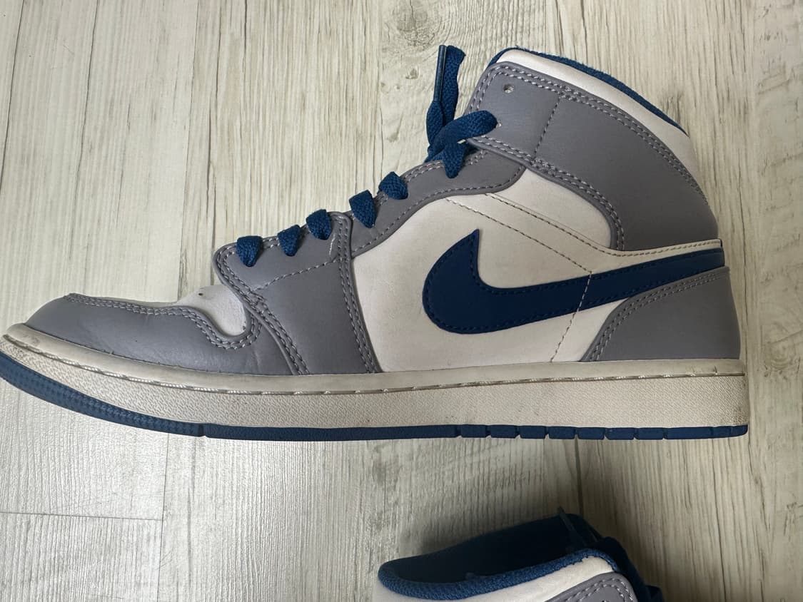 조던 1 미드 시멘트 그레이 트루 블루 상품이미지2