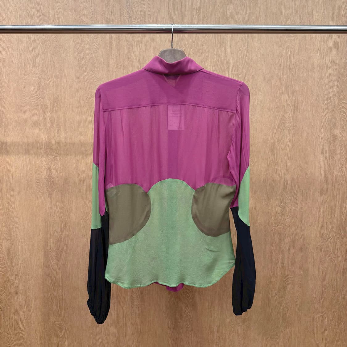 폴스미스 실크 블라우스 시스루 긴팔 셔츠 소매 퍼프 디테일 컬러 블록 상품이미지3