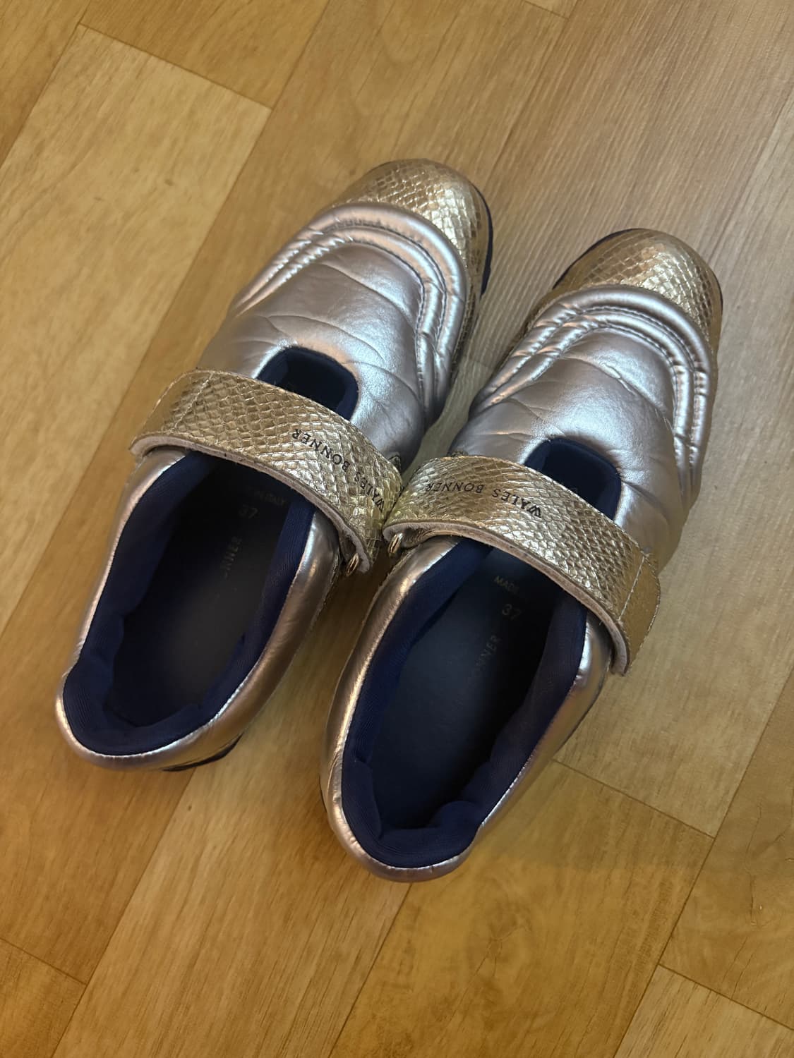 웨일즈보너 스니커즈 상품이미지2