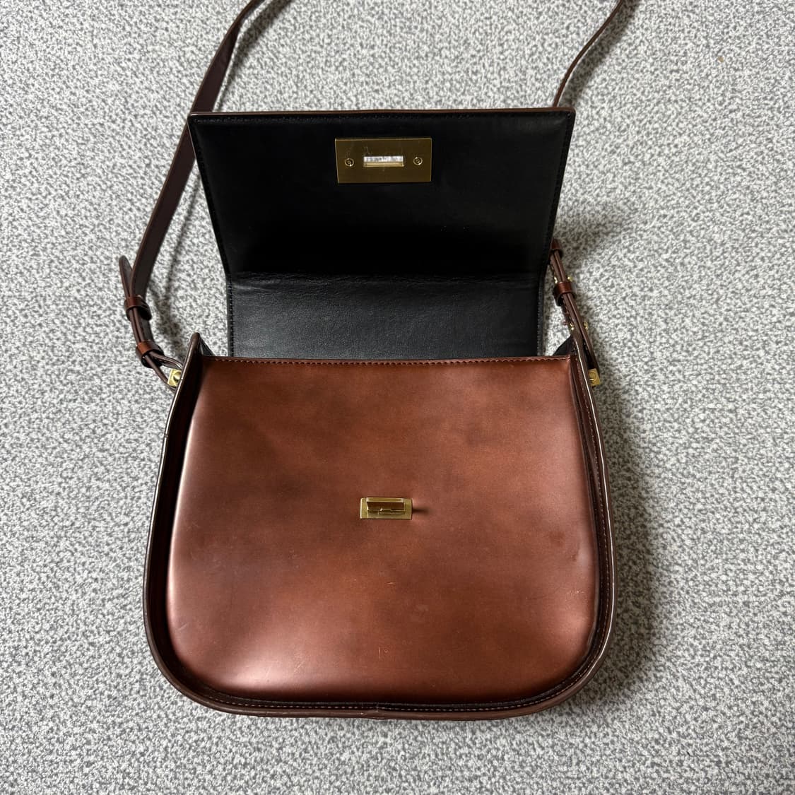 [정가 60만원] 체사레 파치오티 쿠보백 상품이미지6