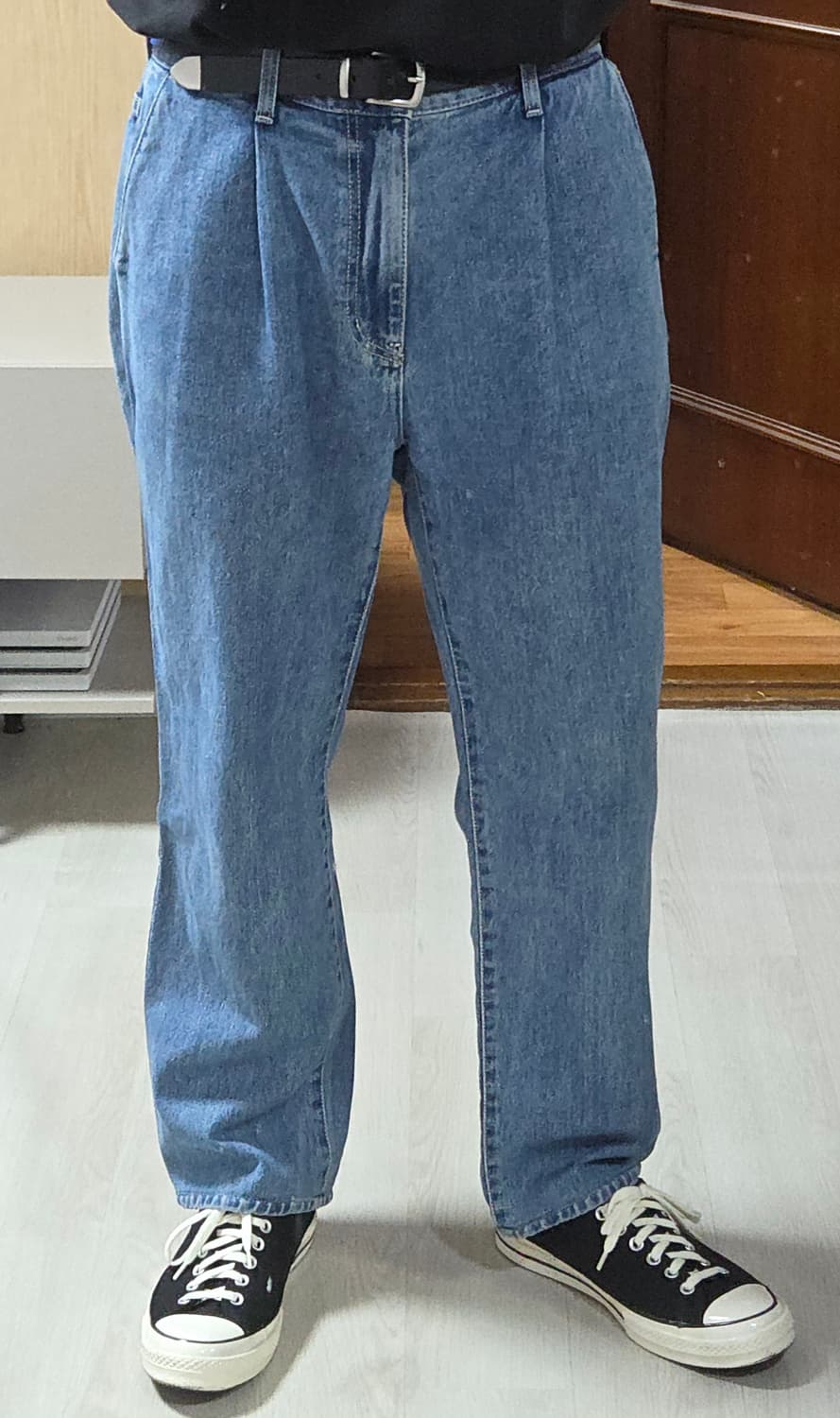 (착샷) 올드비 oldbe 원턱 데님 팬츠 상품이미지9