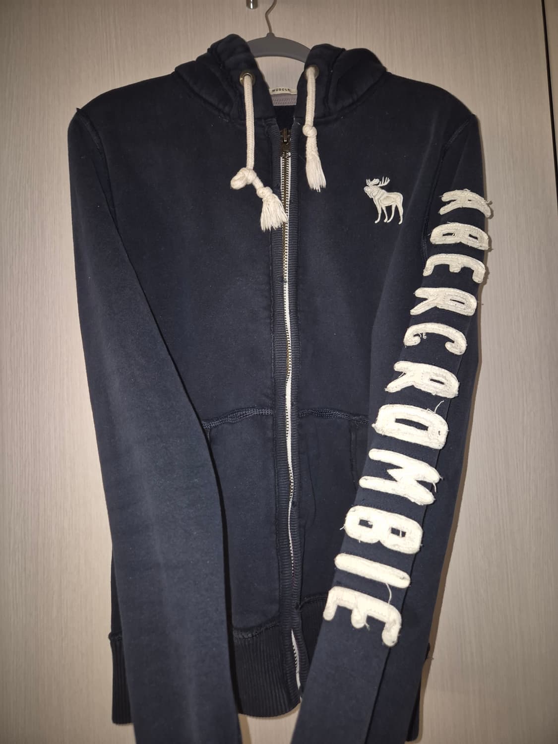 아베크롬비 머슬핏 네이비 화이트 암로고 후드집업 M 상품이미지6