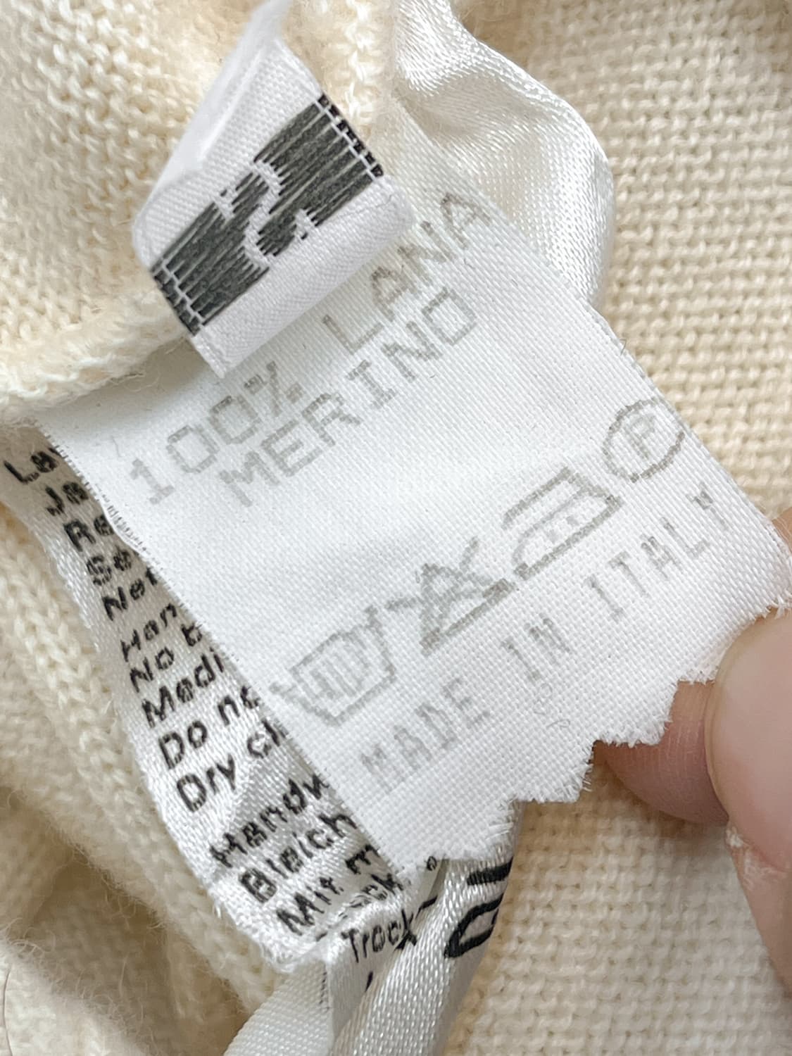 입생로랑 골드 플레이트 버튼 가디건 상품이미지7