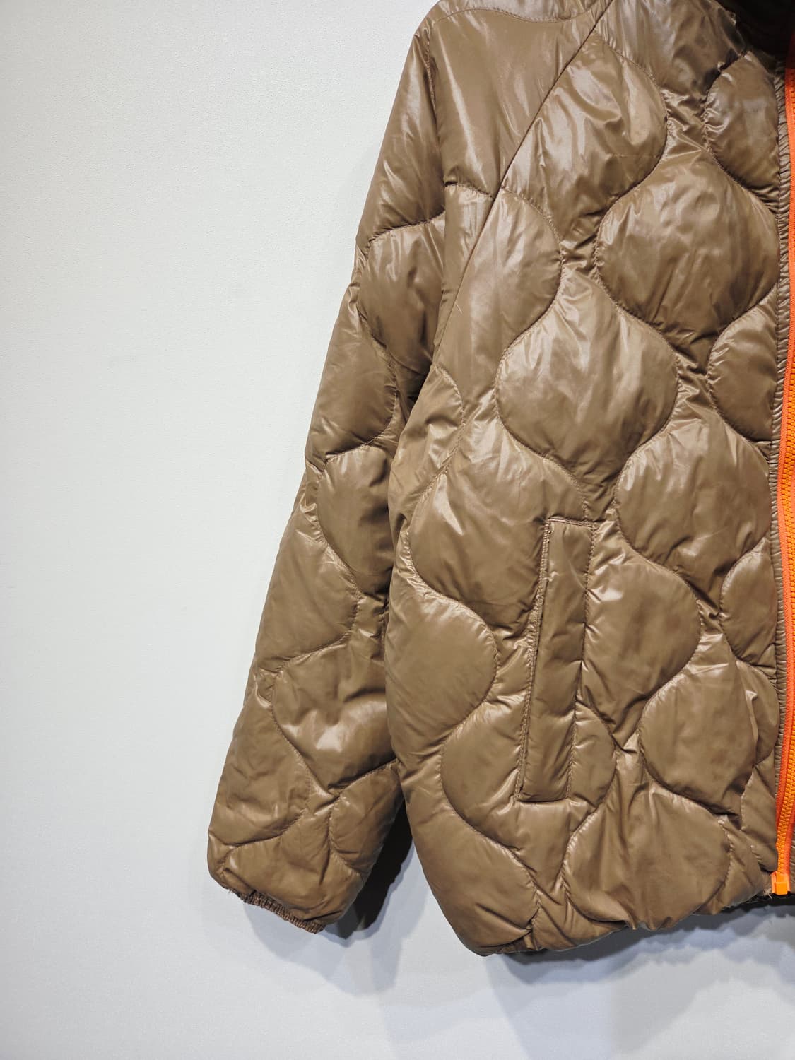 쥬시꾸뛰르 골프 퀼팅 덕다운 패딩 자켓 상품이미지4