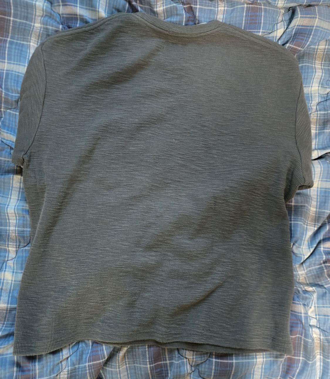 퍼렌 러드 레이어드 와플 롱슬리브 차콜 3사이즈 판매합니다. 상품이미지3