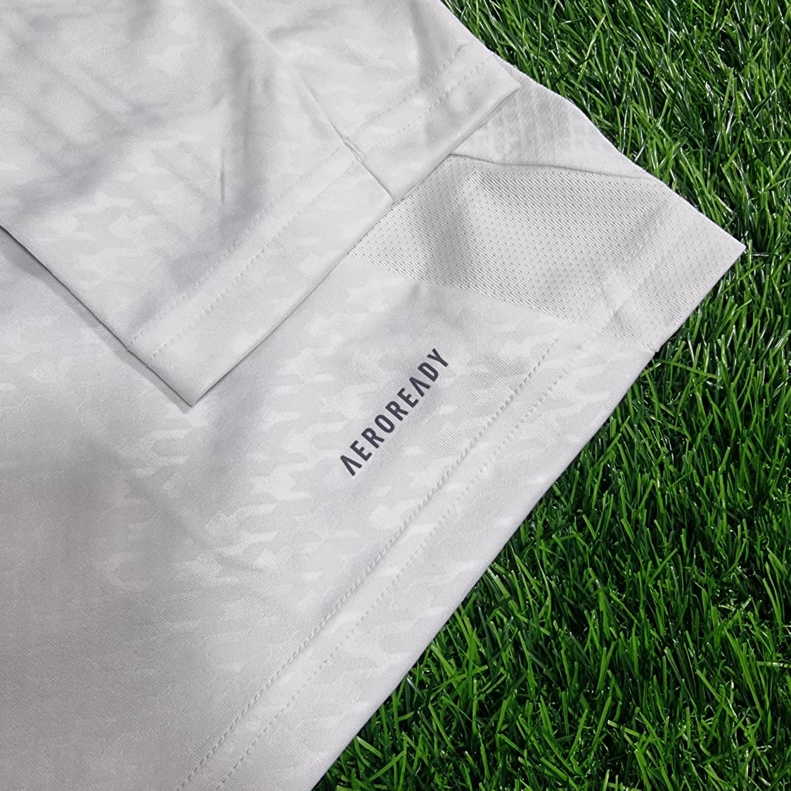 24-25시즌 레알 마드리드 홈 긴팔 유니폼 #10 모드리치 상품이미지8