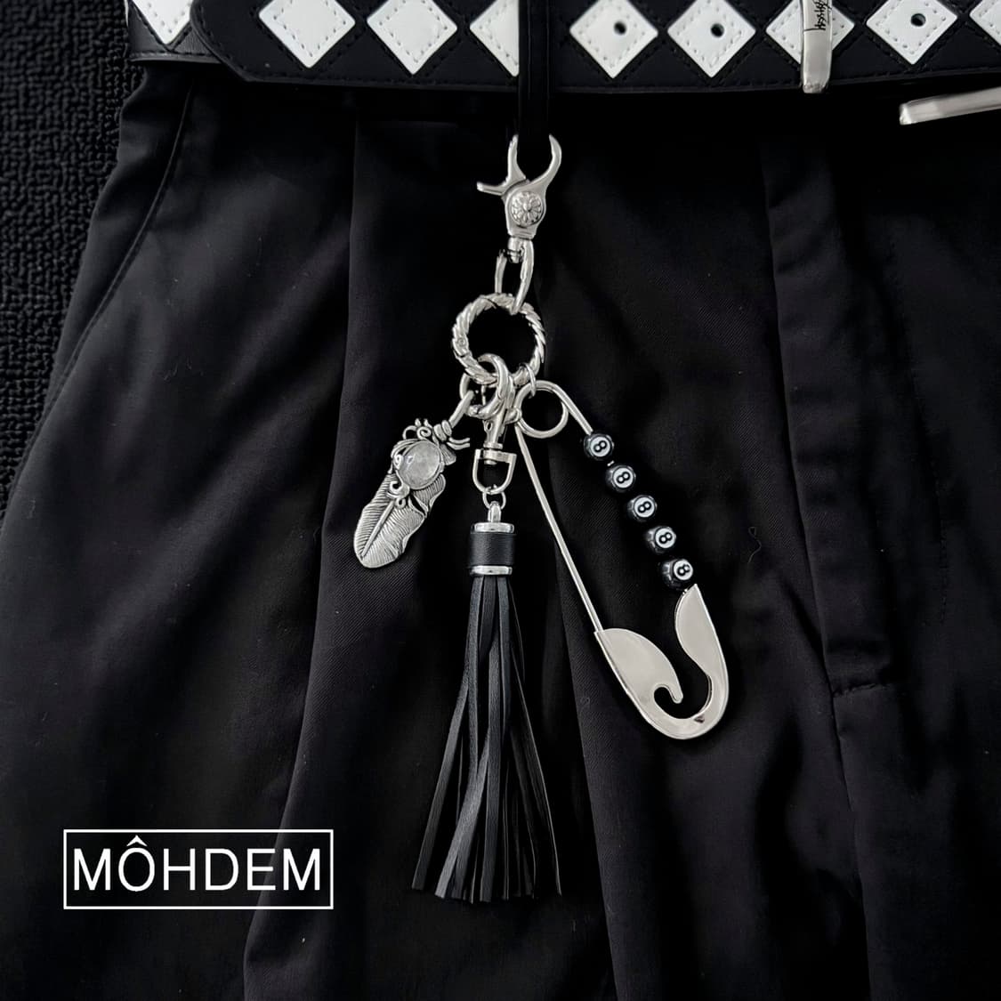 [Unisex] 깃털 8볼 클립 태슬 키링 열쇠고리 상품이미지4