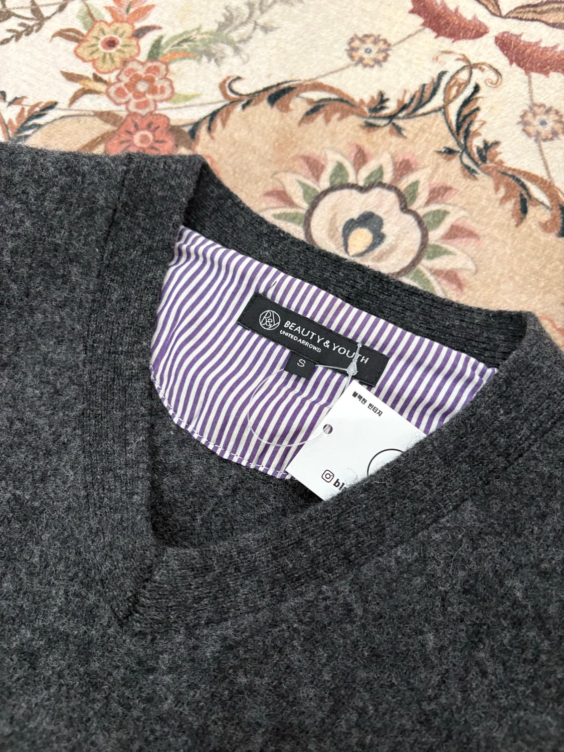 유나이티드 애로우즈 v넥니트 상품이미지3