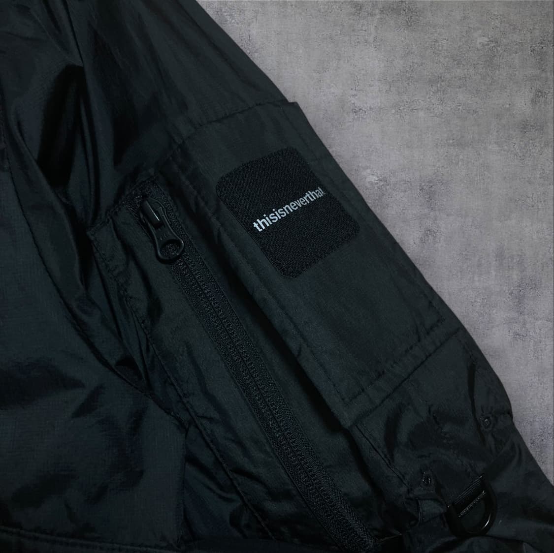 디스이즈네버댓 스펠아웃 블랙 봄버 자켓 상품이미지3