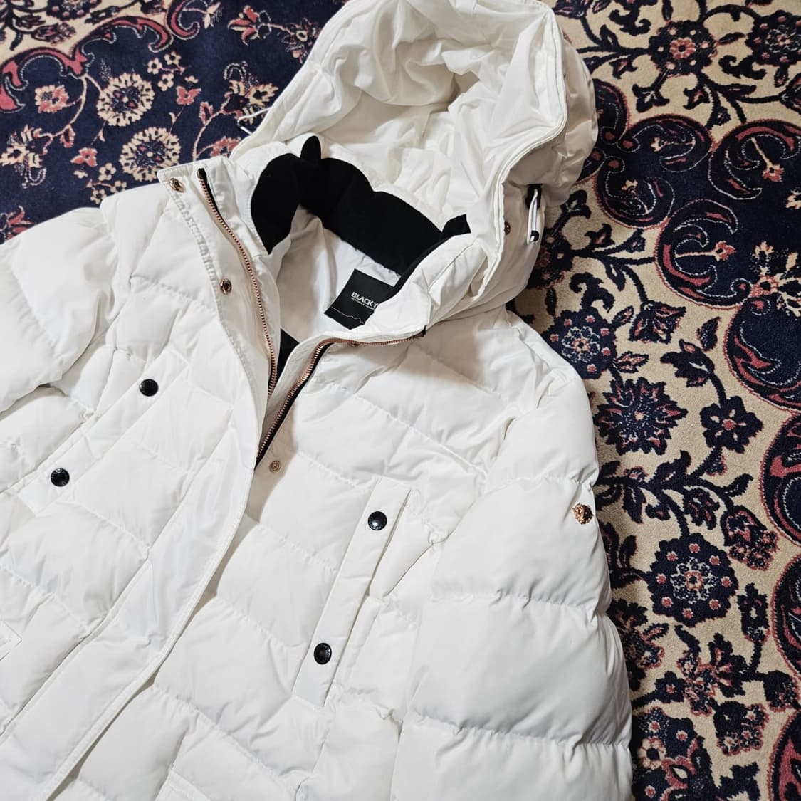 블랙야크 로즈골드 집업 화이트 후드 캐나다다운  상품이미지2